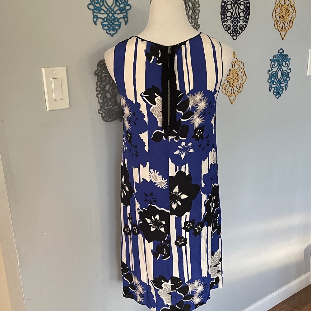 Maeve Silk Blue and White Floral Mini Dress Womens Size 2 - Picture 5 of 9